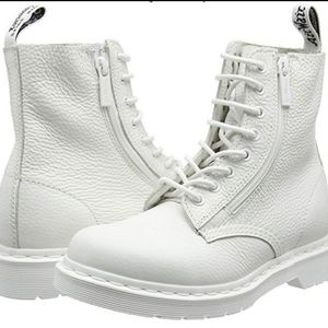 DR. MARTENS ZIP PASCAL AUNT SALLY IN WHITE sz5